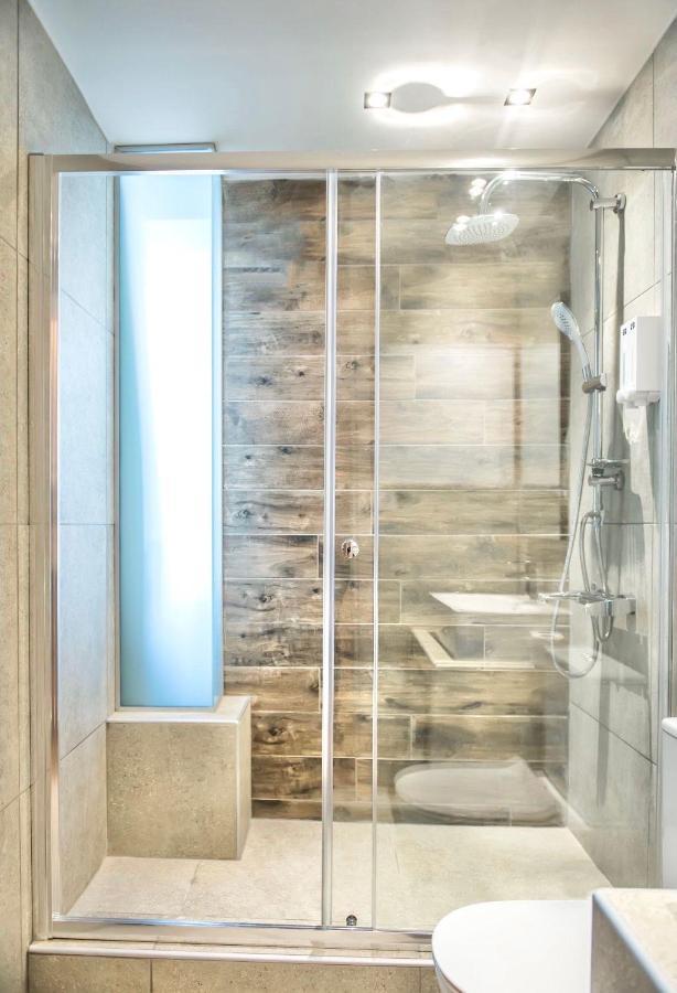 #Aura Studios & Suites V9-10 Thessaloniki Exterior photo